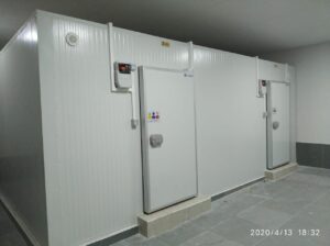 המדריך המקיף והמלא: אספקה, הובלה ולוגיסטיקה של חדרי קירור תעשייתיים